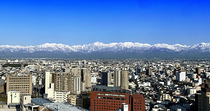 富山市の気温と降雪量